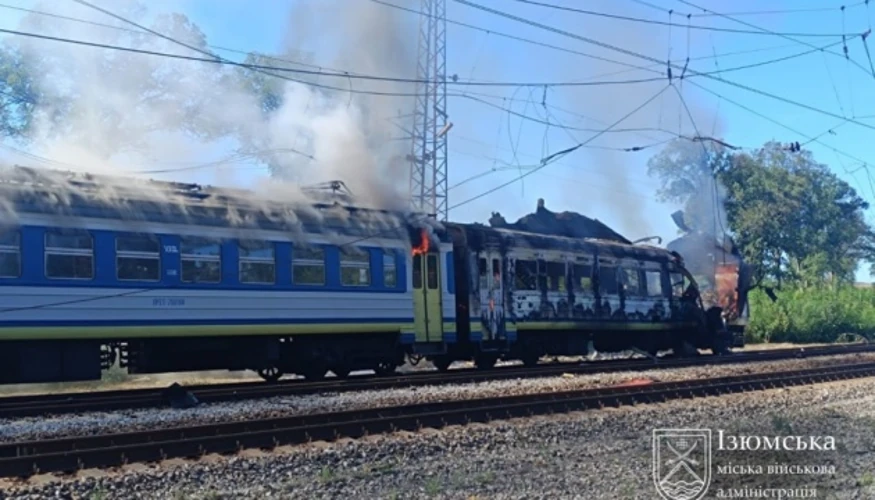 Наслідки удару по потягу «Харків — Ізюм» на залізничній станції поряд з с. Іскра